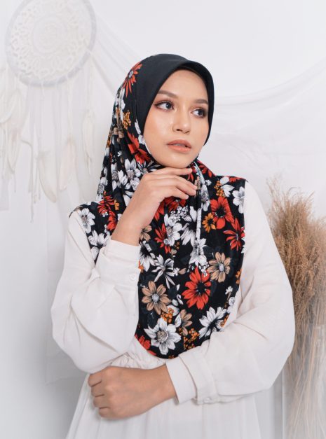 Tudung Sarung Mia Black Daisy