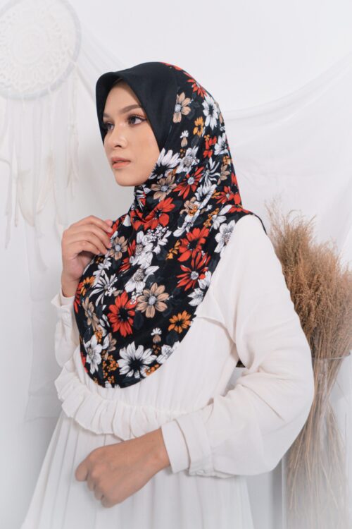 Tudung Sarung Mia Black Daisy