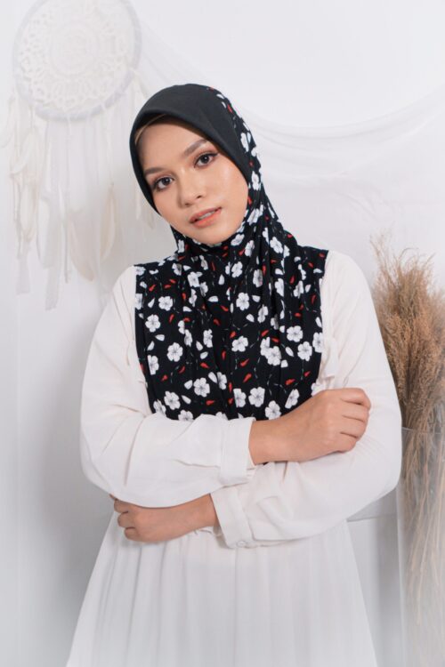 Tudung Sarung Mia Black Sakura