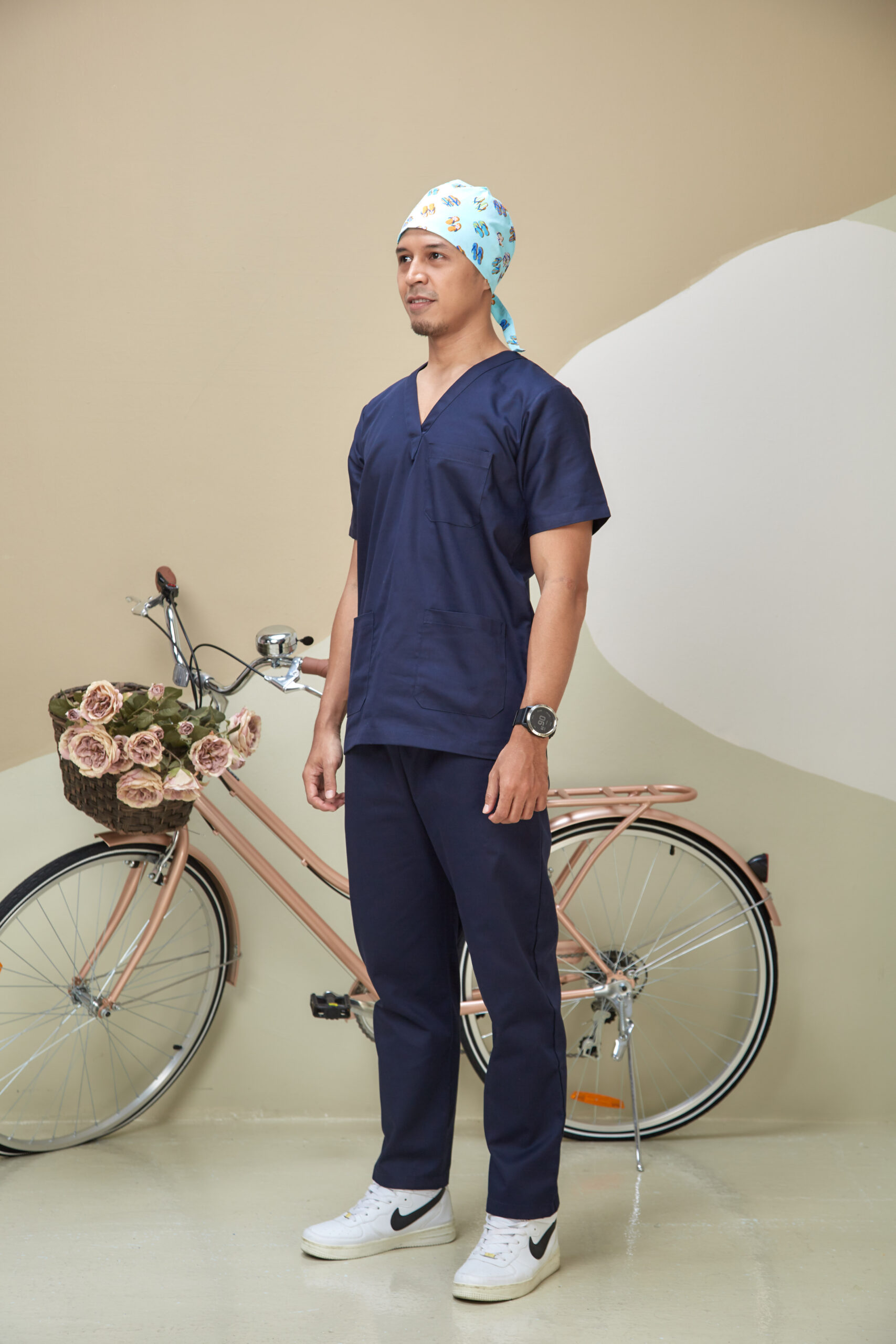 SCRUB CAP - LIGHT BLUE SANDALS