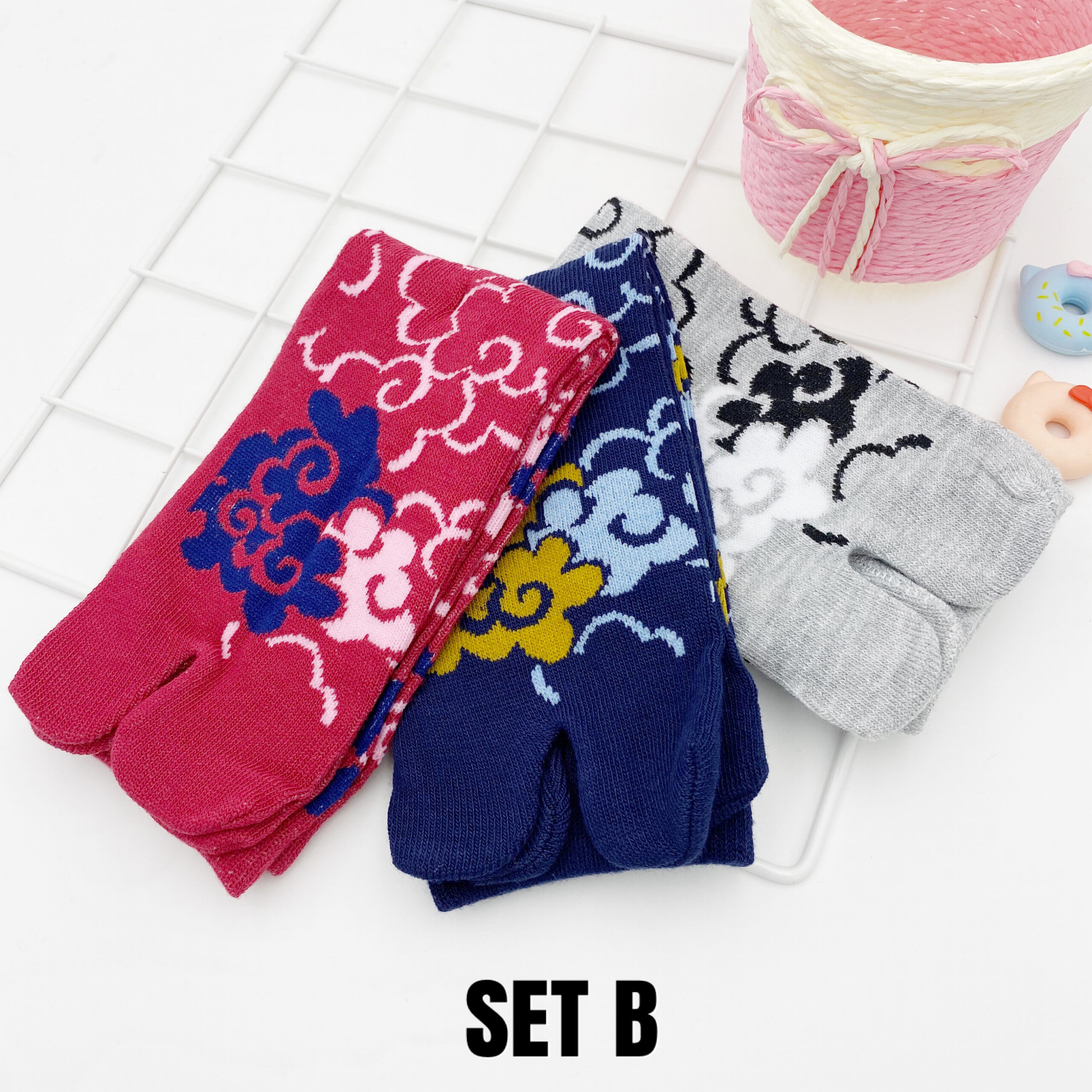 COTTON COMFORT CARTOON ANKLE SOCKS - CLOUDS