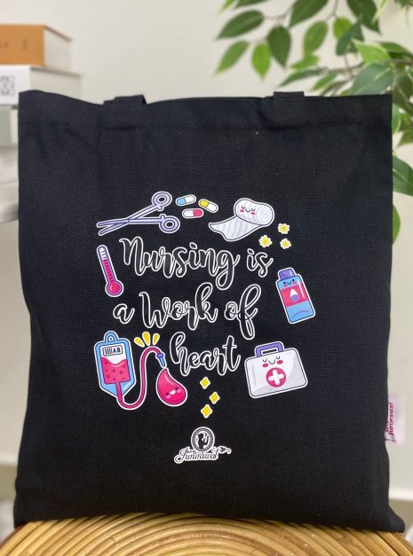 TOTE BAG NURSING IS A WORK OF HEART - BLACK