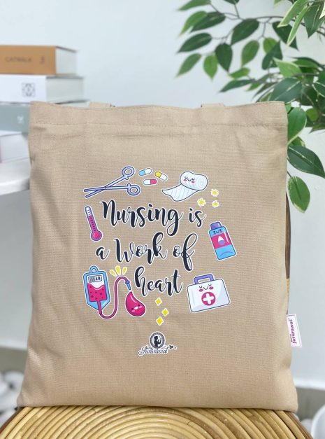 TOTE BAG NURSING IS A WORK OF HEART - NUDE