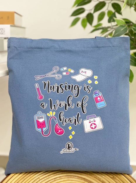 TOTE BAG NURSING IS A WORK OF HEART - LIGHT BLUE