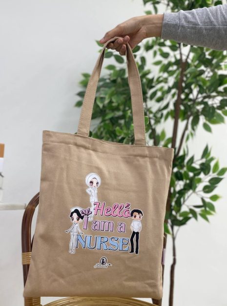 TOTE BAG HELLO I AM NURSE - NUDE