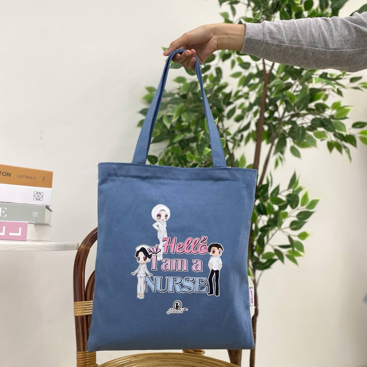TOTE BAG HELLO I AM NURSE - LIGHT BLUE