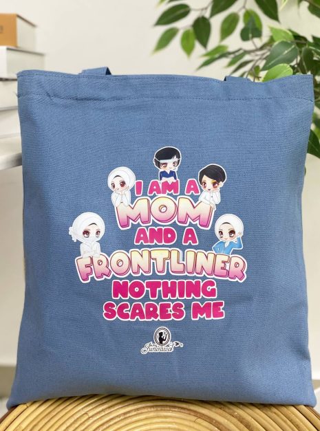 TOTE BAG I AM A MOM & FRONTLINER - LIGHT BLUE