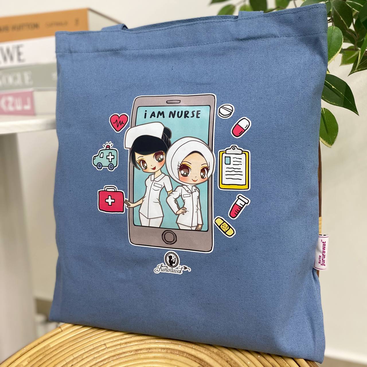 TOTE BAG I AM A NURSE - LIGHT BLUE