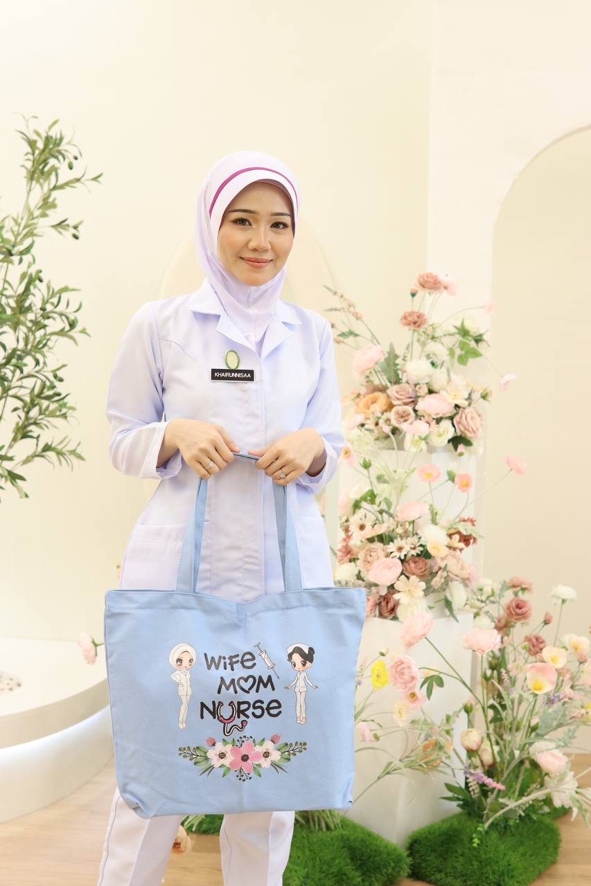 TOTE BAG WIFE MOM NURSE - LIGHT BLUE