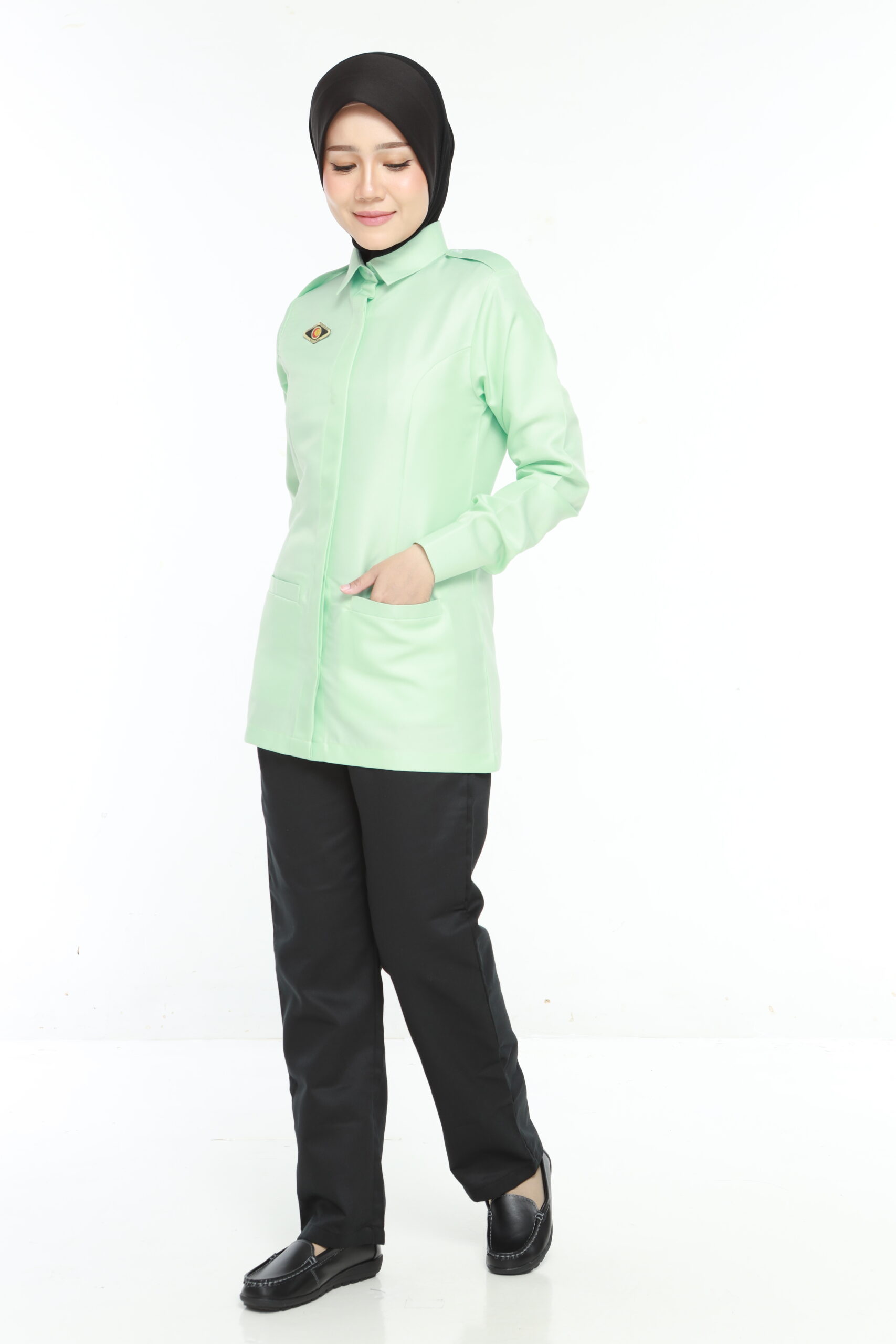 PENOLONG PEGAWAI PERUBATAN FEMALE OFFICIAL UNIFORM (ONE SET TOP & PANT)