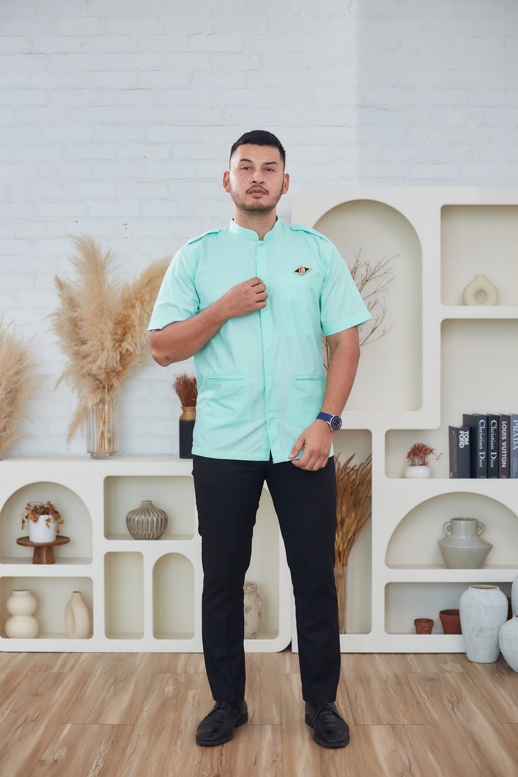 PENOLONG PEGAWAI PERUBATAN MALE CLINICAL TOP - COTTON